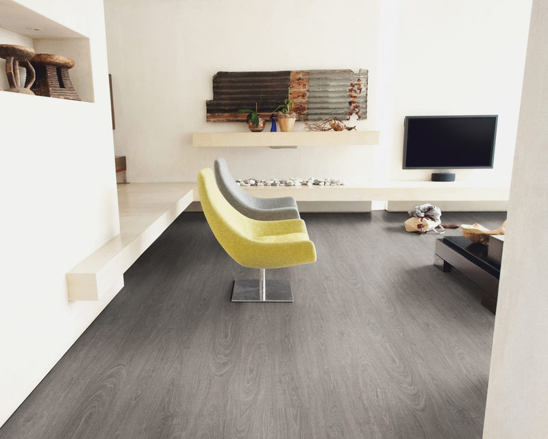 Luvanto Luxury Washed Grey Oak Click+ Vinyl Flooring Solutions With Integrated Underlay