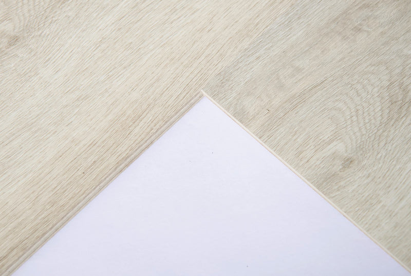 White Oak 2.44m² Vinyl Click Durable Plank Waterproof SPC Flooring With Integrated Underlay - 6.5mm (2mm EVA layer)